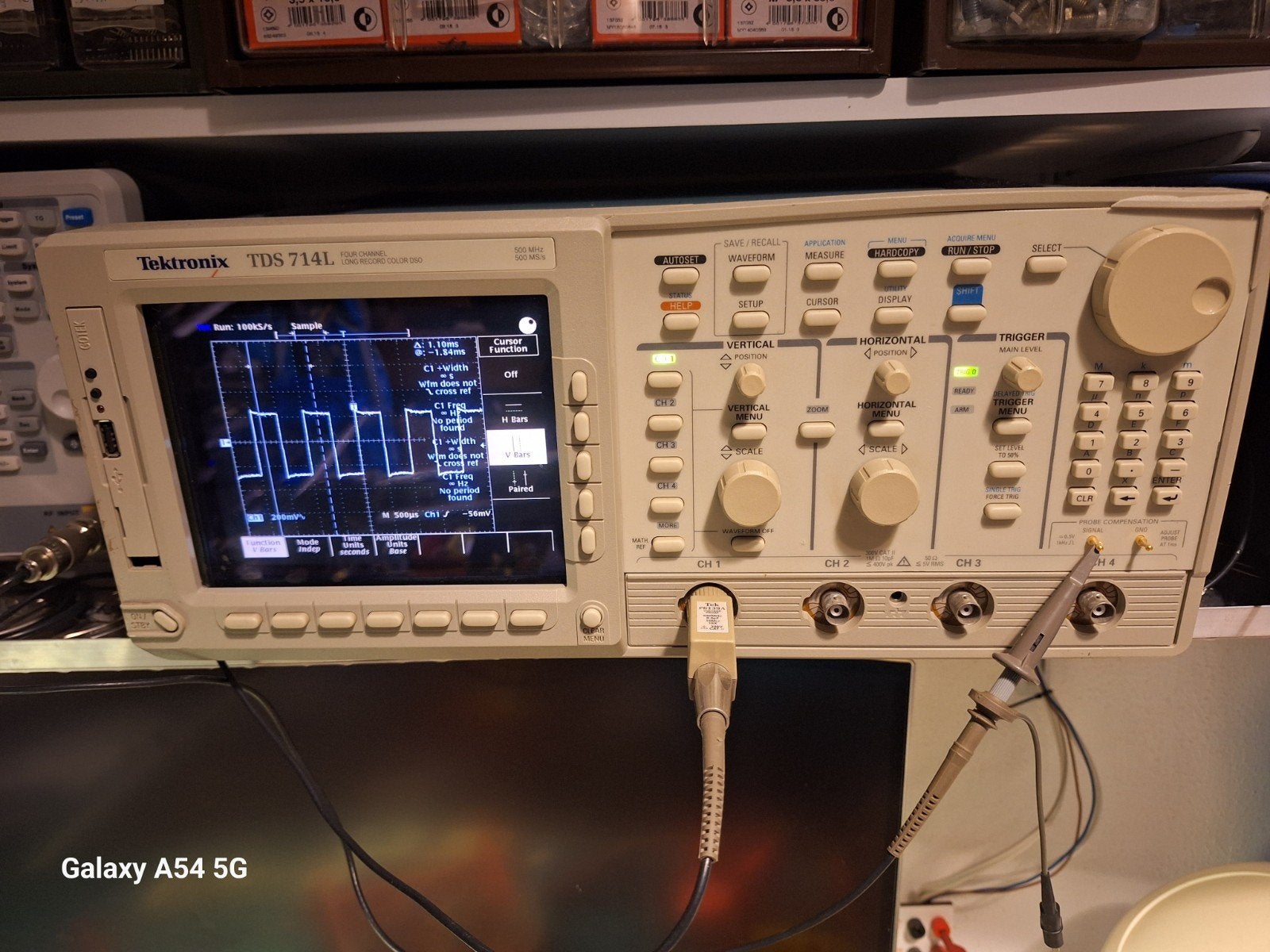Tektronix TDS 714L Digitale Oscilloscope met Accessoires, Doe-het-zelf en Verbouw, Ophalen