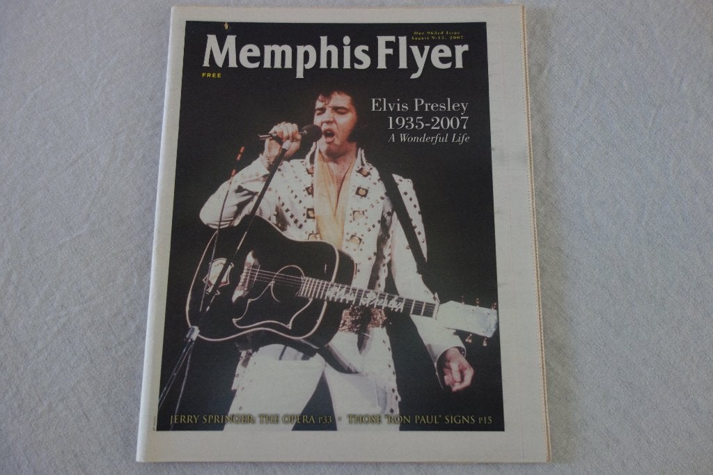 Elvis Presley Memphis  Flyer krant, Ophalen of Verzenden, Zo goed als nieuw, Boek, Tijdschrift of Artikel