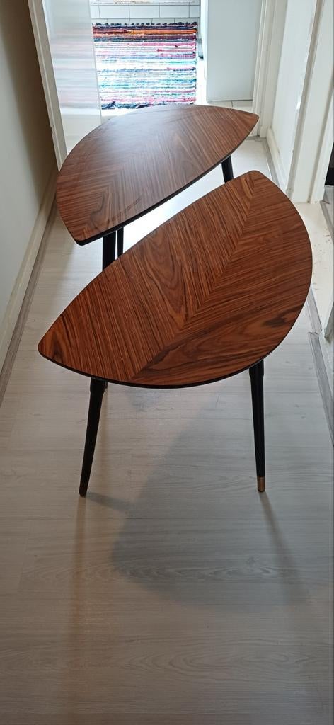 2 Speelse bijzettafeltjes in bladvorm, Overige materialen, Gebruikt, Modern, Speels, 75 cm of meer
