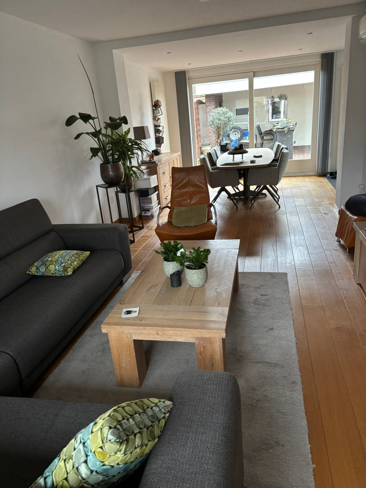Salontafel en leren stoel met hocker, Ophalen of Verzenden, Zo goed als nieuw