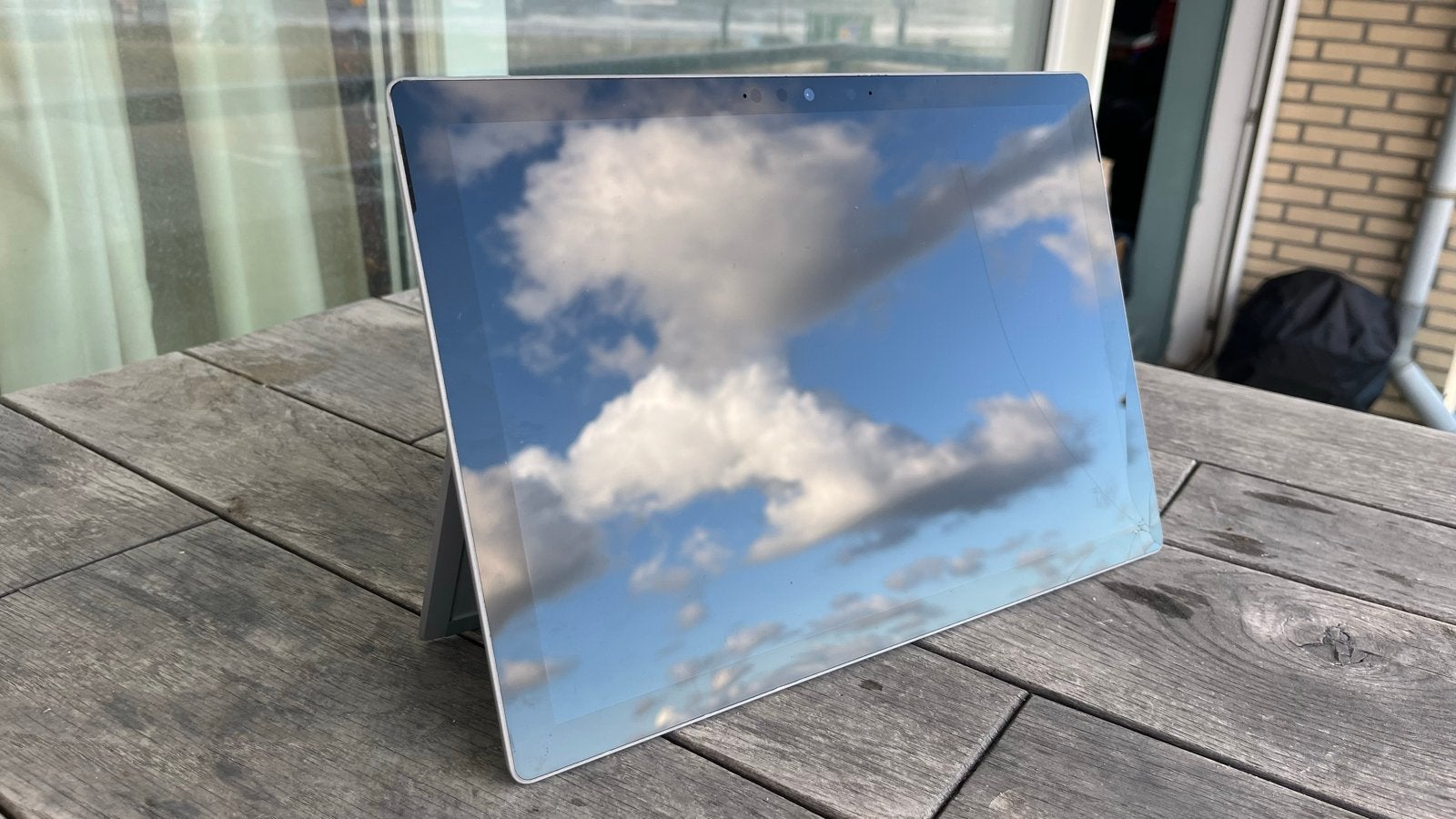 Microsoft Surface Pro 7+ LTE 1961 met barst in scherm, Computers en Software, Gebruikt, 1961 7+ LTE, Gps, 12 inch