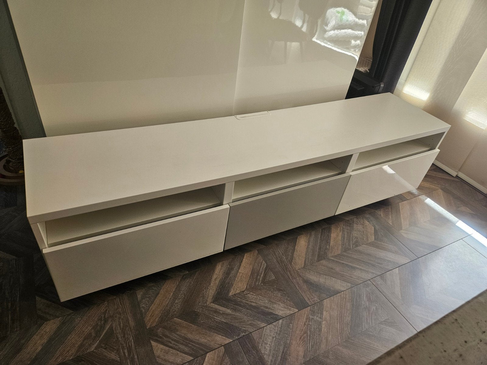 Besta tv meubel wit grijs, Ophalen