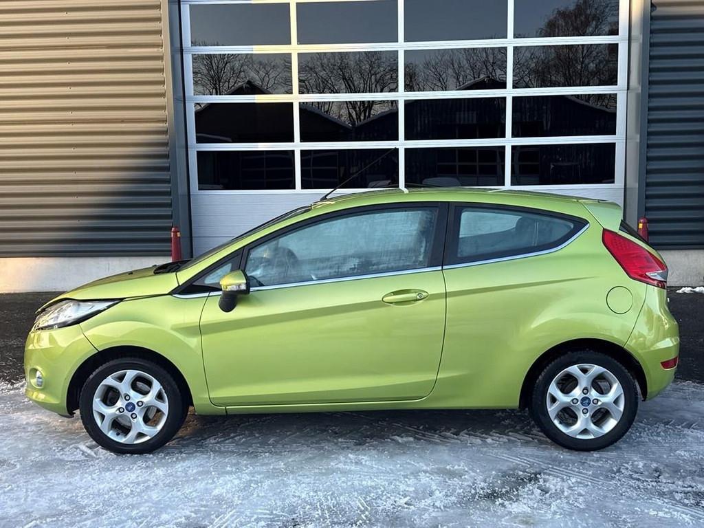 Ford Fiesta 1.25 Titanium, airco, trekhaak, cruise control, Auto's, Ford, Voorwielaandrijving, 1242 cc, 82 pk, Origineel Nederlands