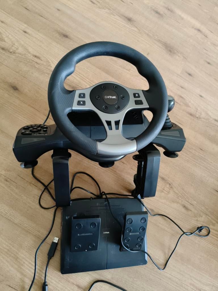 GX Trust Stuur met pedalen voor PS4, Spelcomputers en Games, Ophalen, Zo goed als nieuw