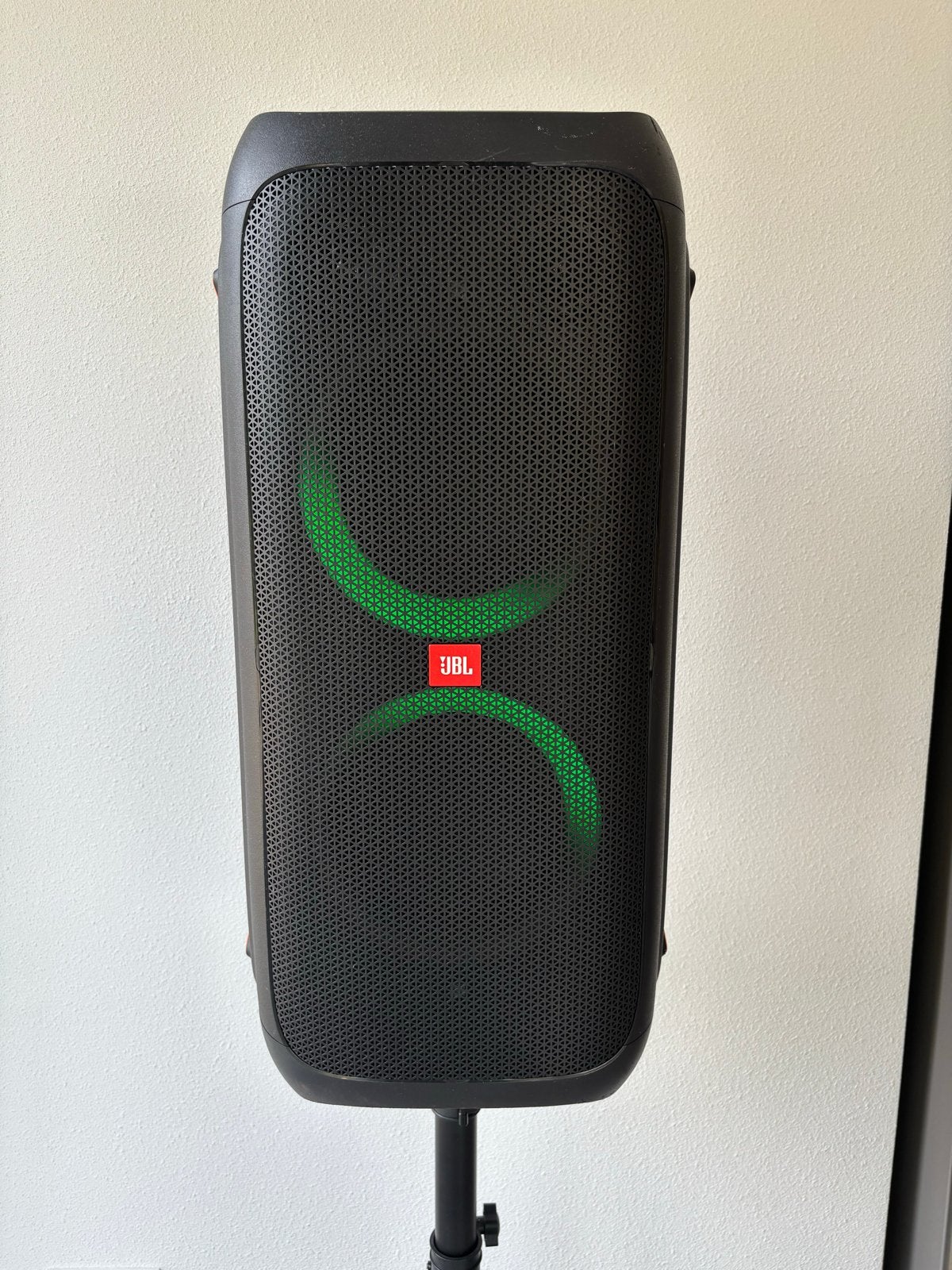 Foto 5 van JBL Partybox 310 met statief - Party Speaker met LED