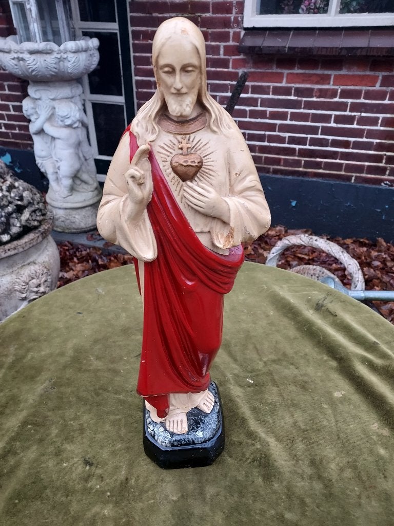 Heilig hart beeld Jezus in rode mantel, hoogte 46 cm., Verzenden