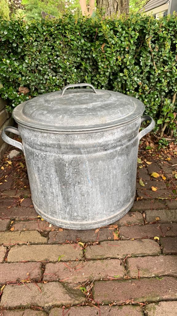 Zinken ton met deksel, Tuin en Terras, Ophalen, Gebruikt