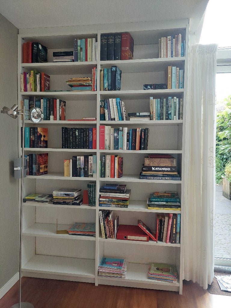 Grote witte boekenkast met verstelbare planken, Ophalen, Met plank(en), Gebruikt, 200 cm of meer