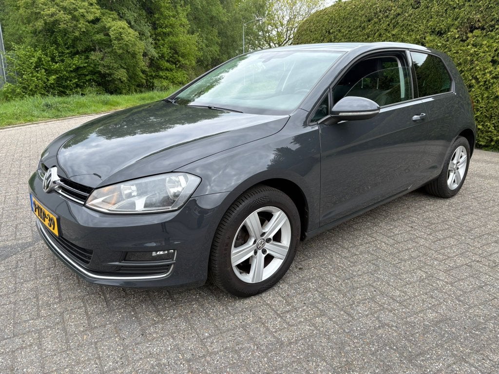 Volkswagen Golf 1.2 TSI 77KW 3D 2014 Grijs, Voorwielaandrijving, Euro 5, Zwart, 4 cilinders