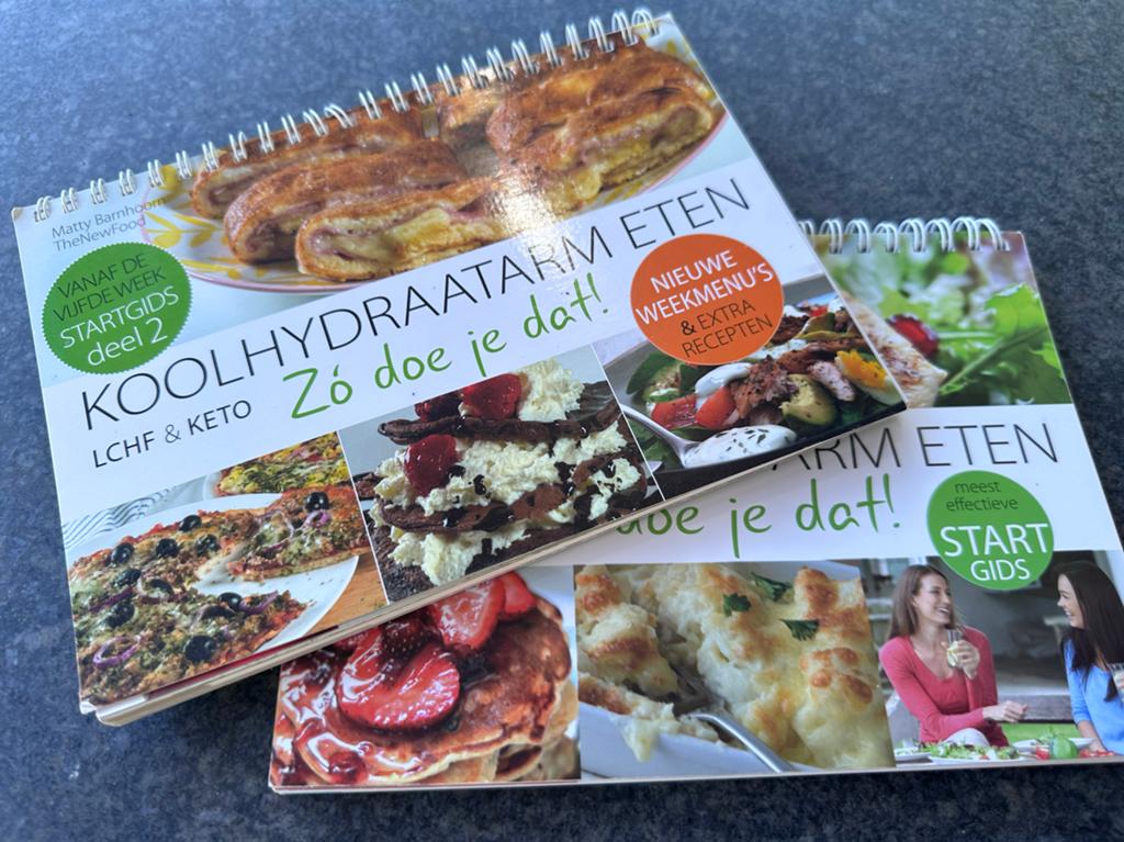 Matty Barnhoorn - STARTGIDS deel 1 en 2 koolhydraatarm eten, Boeken, Ophalen of Verzenden, Zo goed als nieuw, Matty Barnhoorn