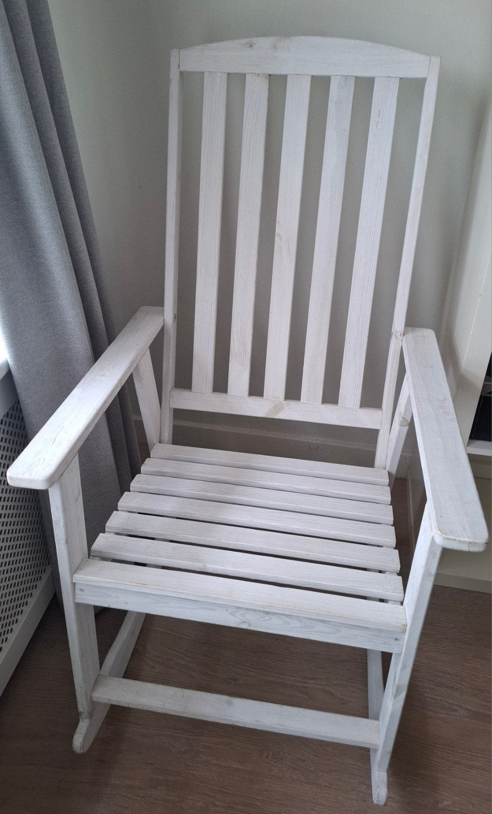 Witte houten schommelstoel, Huis en Inrichting, Ophalen, Gebruikt, Wit, Eén