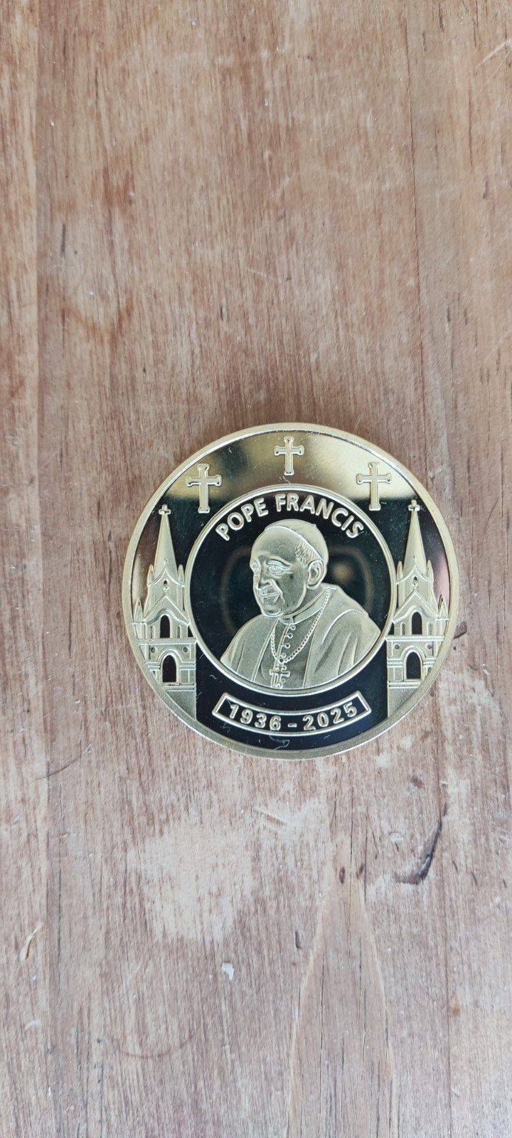 Mooie Herdenkingsmunt van Paus Franciscus, Ophalen of Verzenden