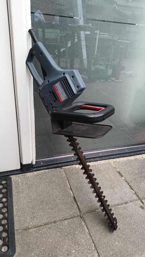 Peugeot heggeschaar, weinig gebruikt 400 mm., Tuin en Terras, Heggenscharen, Gebruikt, Elektrisch, Ophalen