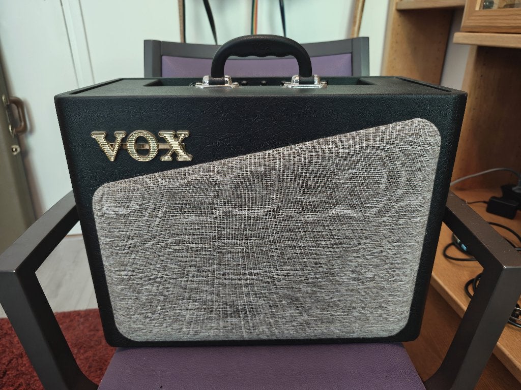 Vox AV15  combo gitaarversterker, Ophalen, Zo goed als nieuw, Gitaar, Minder dan 50 watt