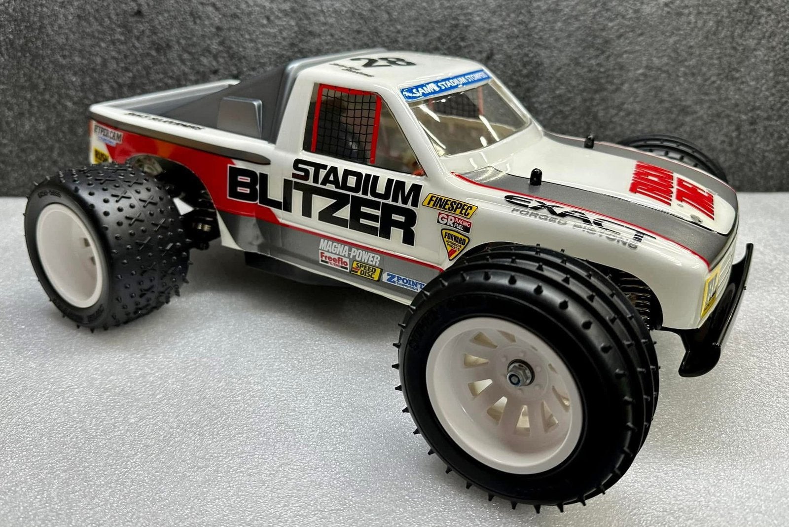 Gezocht ! Body Tamiya Stadium Blitzer, Gebruikt, Auto, Groter dan 1:32, Ophalen of Verzenden