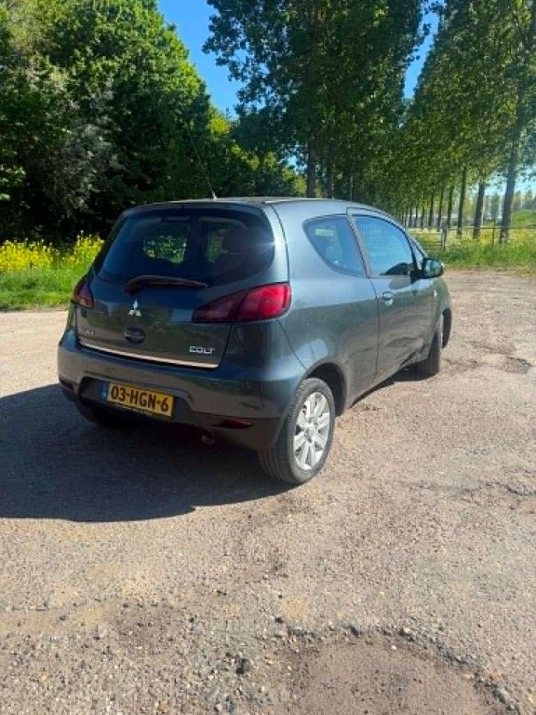 Mitsubishi Colt 1.3 3-DR 2008 Grijs GROTE BEURT/NIEUWE APK!, Voorwielaandrijving, Stof, Colt, Origineel Nederlands