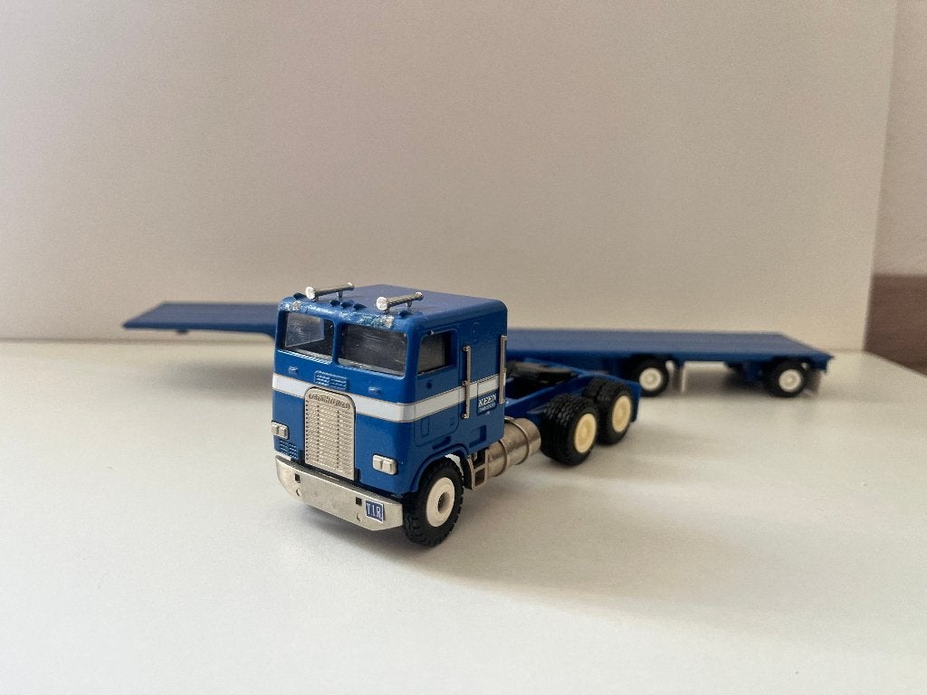 Freightliner met blauwe trailer van Conrad, Ophalen of Verzenden, Gebruikt, Bus of Vrachtwagen, Conrad