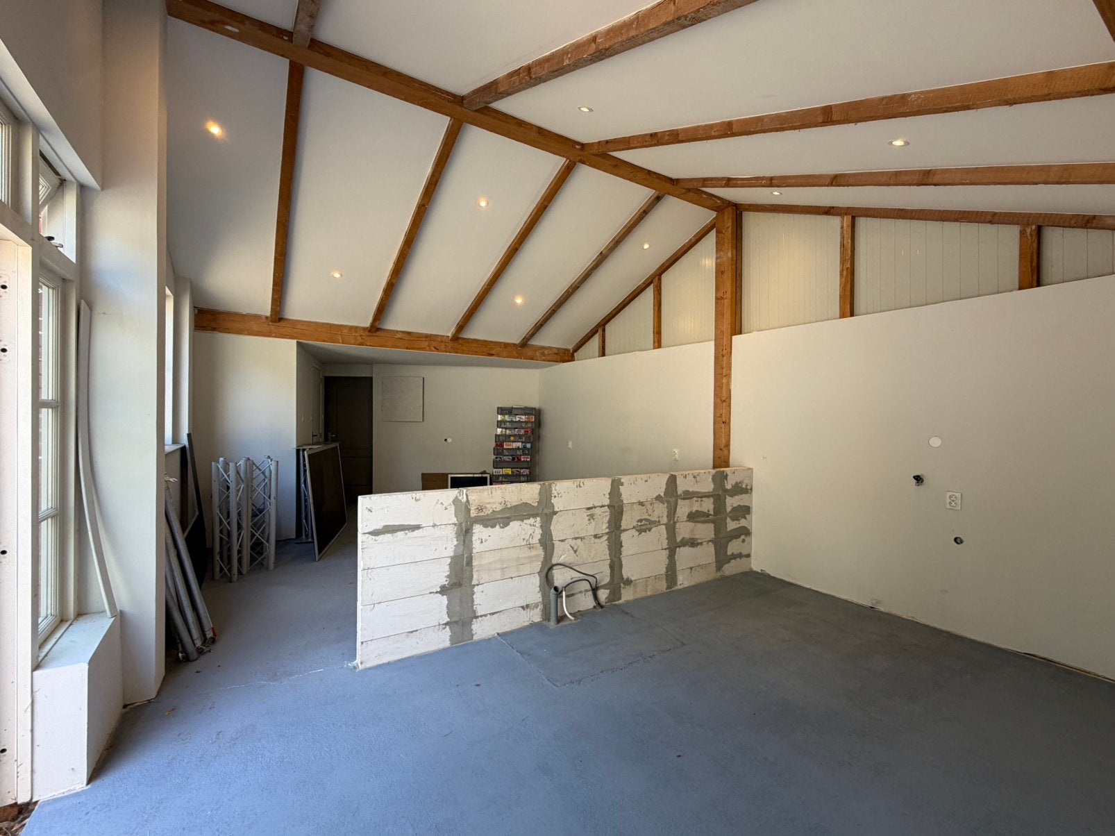 Bedrijfsruimte 130 m² | opslag + werkplaats/kantoor Tilburg, 130 m², Huur, Bedrijfsruimte