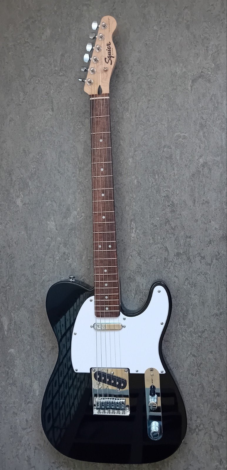 Squier by Fender Telecaster, Muziek en Instrumenten, Ophalen, Zo goed als nieuw, Solid body, Fender