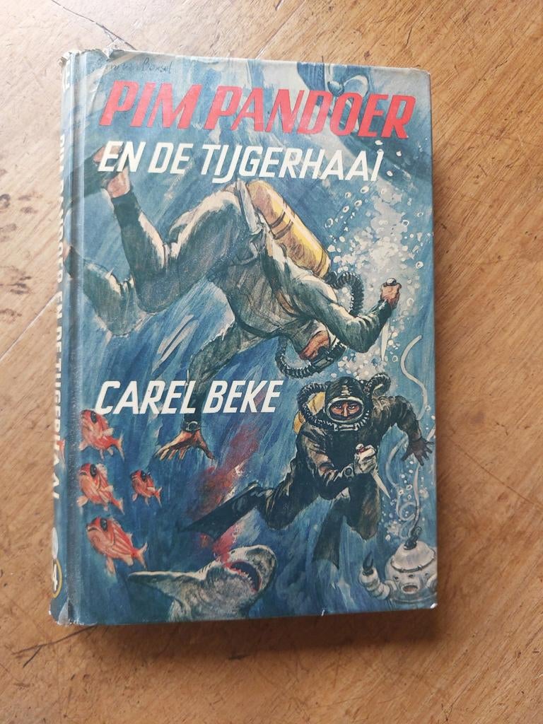 Pim Pandoer en de tijgerhaai - Carel Beke, Ophalen of Verzenden, Gelezen, Carell Beke
