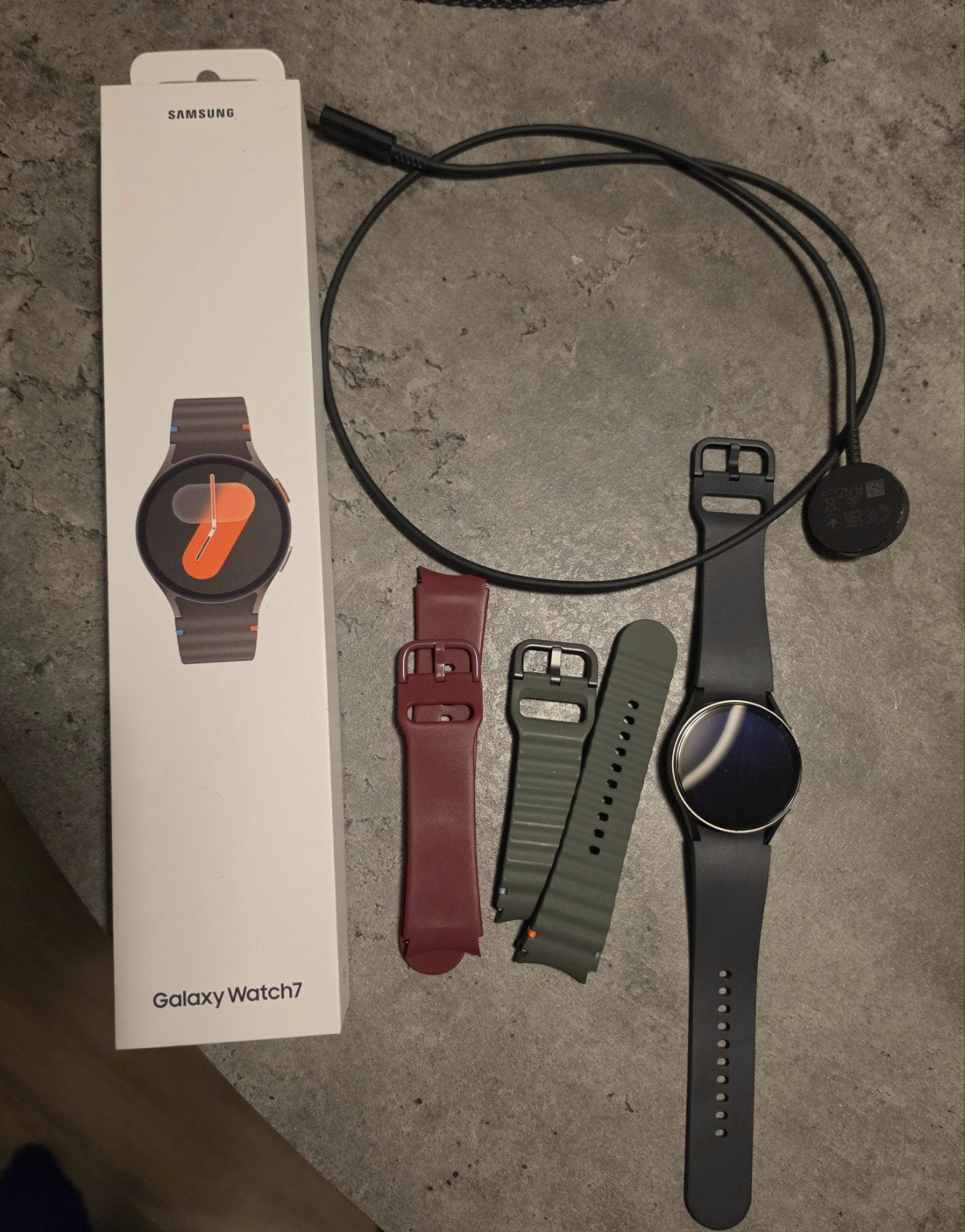 Samsung Watch 7 40 mm + kabel en 3 bandjes, Zwart, Samsung galaxy watch 7 40mm ⌚️, Ophalen of Verzenden, Zo goed als nieuw