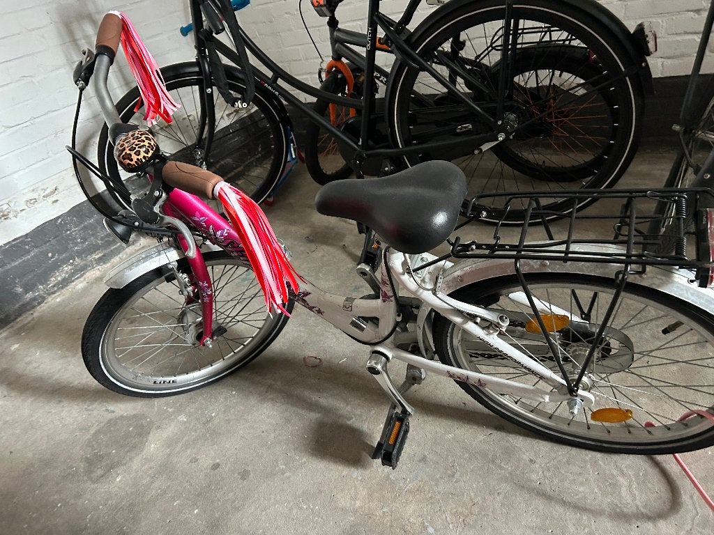 Puky meisjesfiets 20 inch wit/roze igs, Fietsen en Brommers, Fietsen | Meisjes, Gebruikt, 20 inch, Handrem, Velgrem, Ophalen
