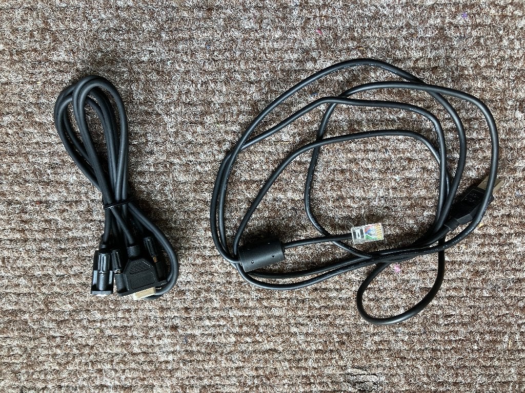 APC UPS kabels usb serieel rj-45 (2 stuks, Computers en Software, Noodvoedingen (UPS), Ophalen of Verzenden