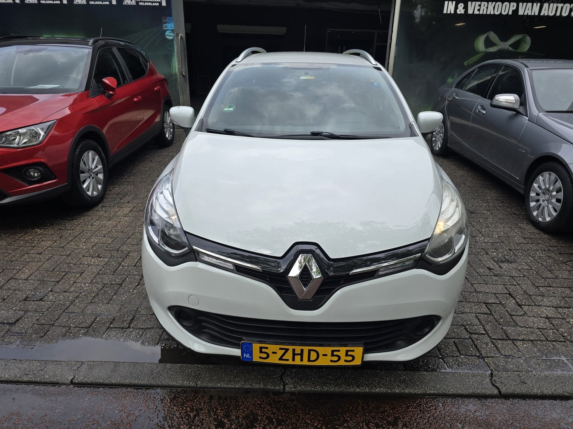 Renault Clio Estate 1.5 dCi ECO Expression EXPORT | RIJDT SC, Voorwielaandrijving, Stof, Gebruikt, 4 cilinders