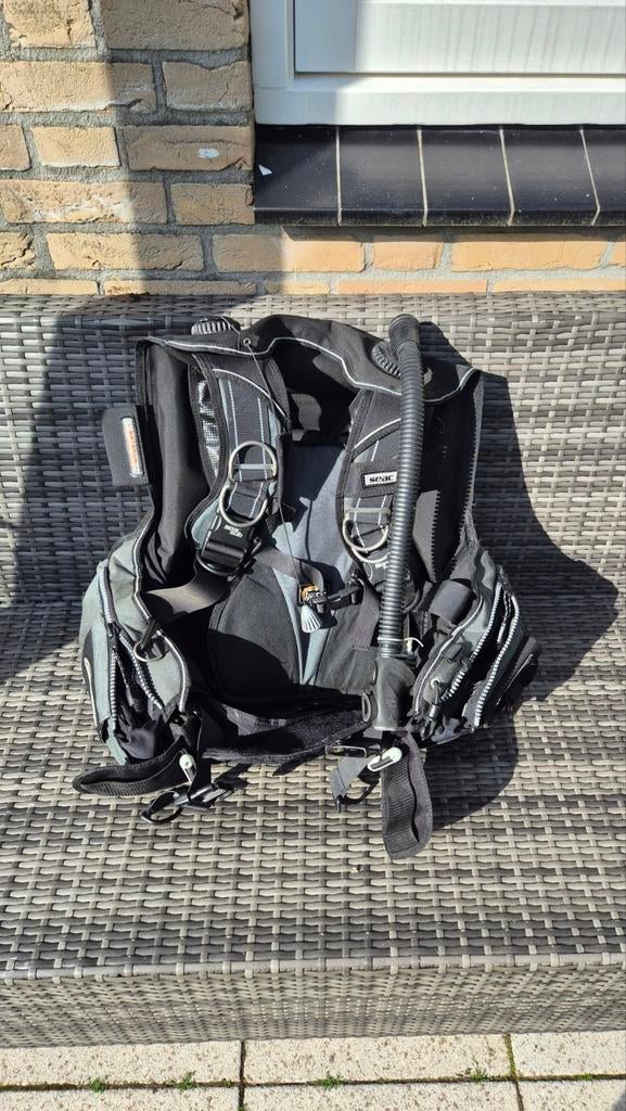 Seac Sub BCD duikvest + inflator en accessoires, Watersport en Boten, Duiken, Gebruikt, Trimvest of Wing, Ophalen