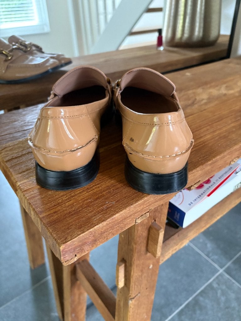 Bibi Lou instap schoen 39 lak als nieuw, Ophalen of Verzenden, Zo goed als nieuw, Zwart, Sneakers of Gympen