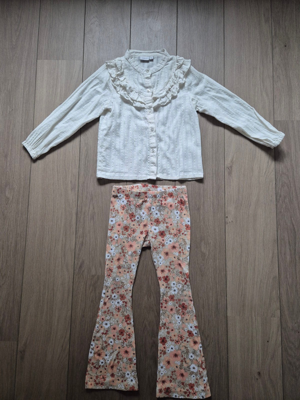 Name it blouse shirt en flaired broekje legging bloemen 110, Kinderen en Baby's, Kinderkleding | Maat 110, Ophalen of Verzenden