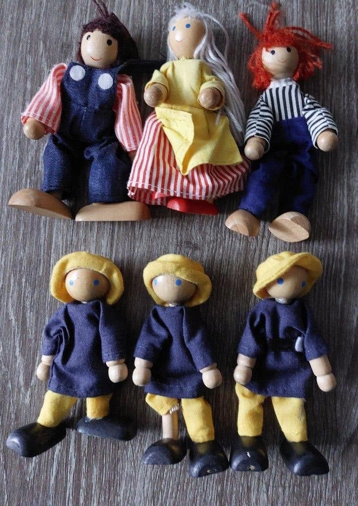 6 kleine poppetjes, Ophalen of Verzenden, Gebruikt