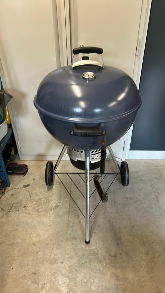 Weber master touch 57 barbecue, Tuin en Terras, Houtskoolbarbecues, Ophalen, Gebruikt, Met accessoires