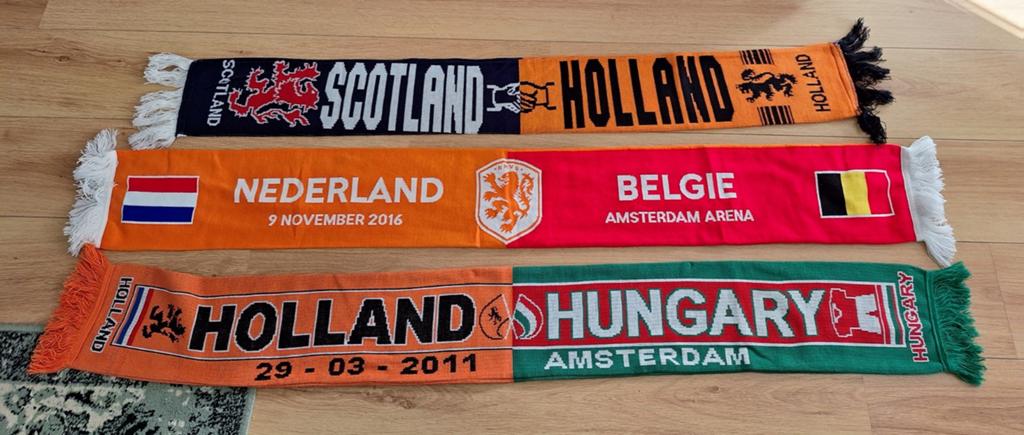 Drie verschillende Nederlands elftal sjaals, Ophalen of Verzenden, Zo goed als nieuw, Vaantje of Sjaal