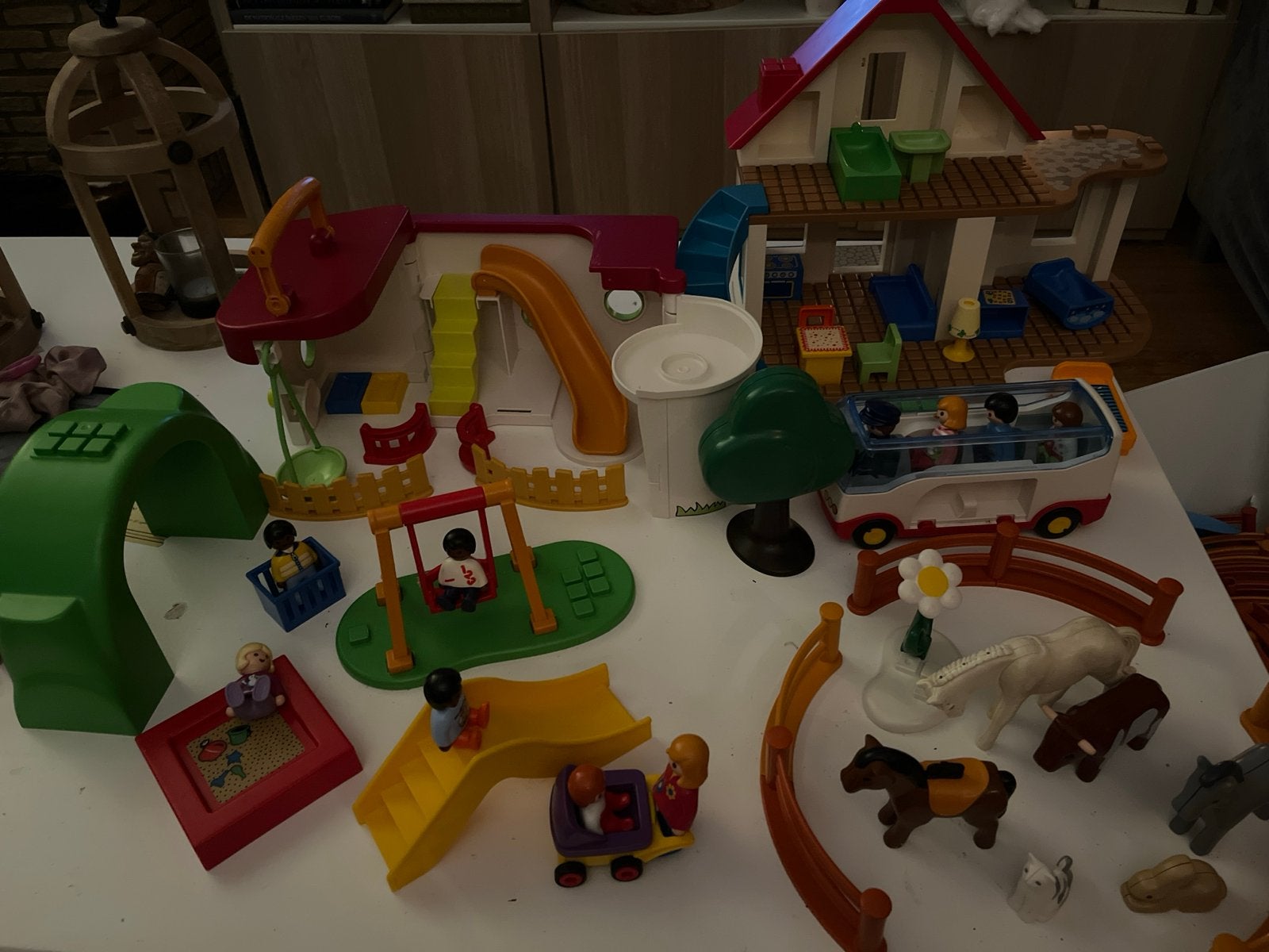 Grote Playmobil 123 set met huis, speeltuin en meer, Ophalen of Verzenden, Gebruikt, Complete set, Overige typen