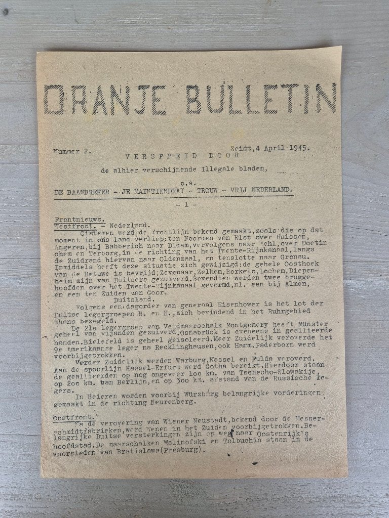 Illegale pers verzetskrant Oranje Bulletin, 4 april 1945, Ophalen of Verzenden, Overige soorten, Nederland, Boek of Tijdschrift