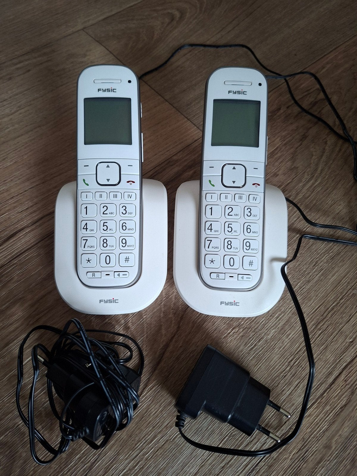 senioren telefoon  fysic, Ophalen, Zo goed als nieuw, 2 handsets
