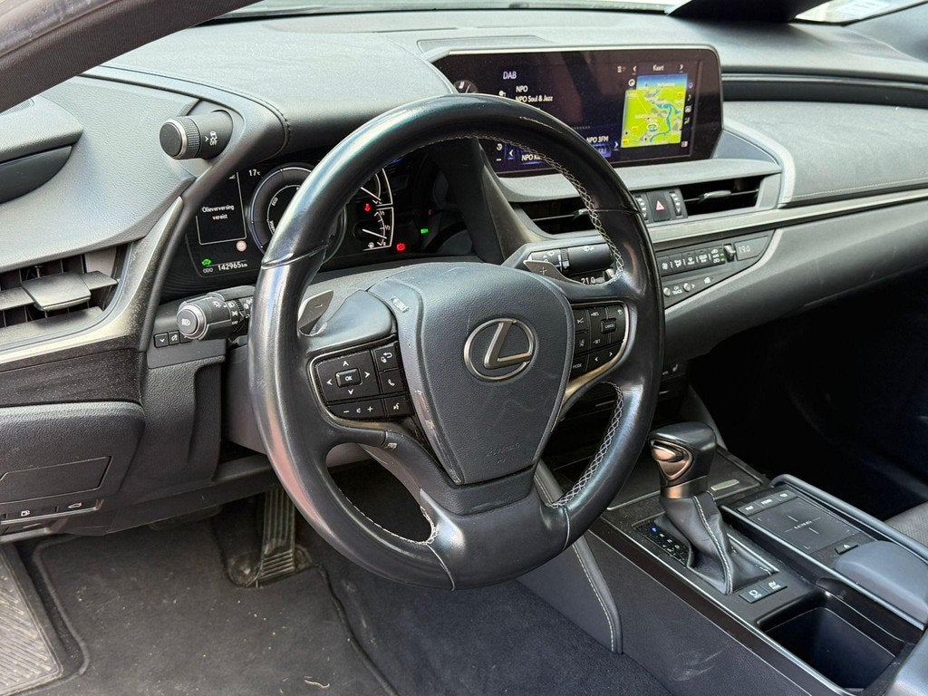 Lexus ES 300h Business Line Netjes Dakraam Onderhouden, Stof, Gebruikt, Euro 6, 4 cilinders