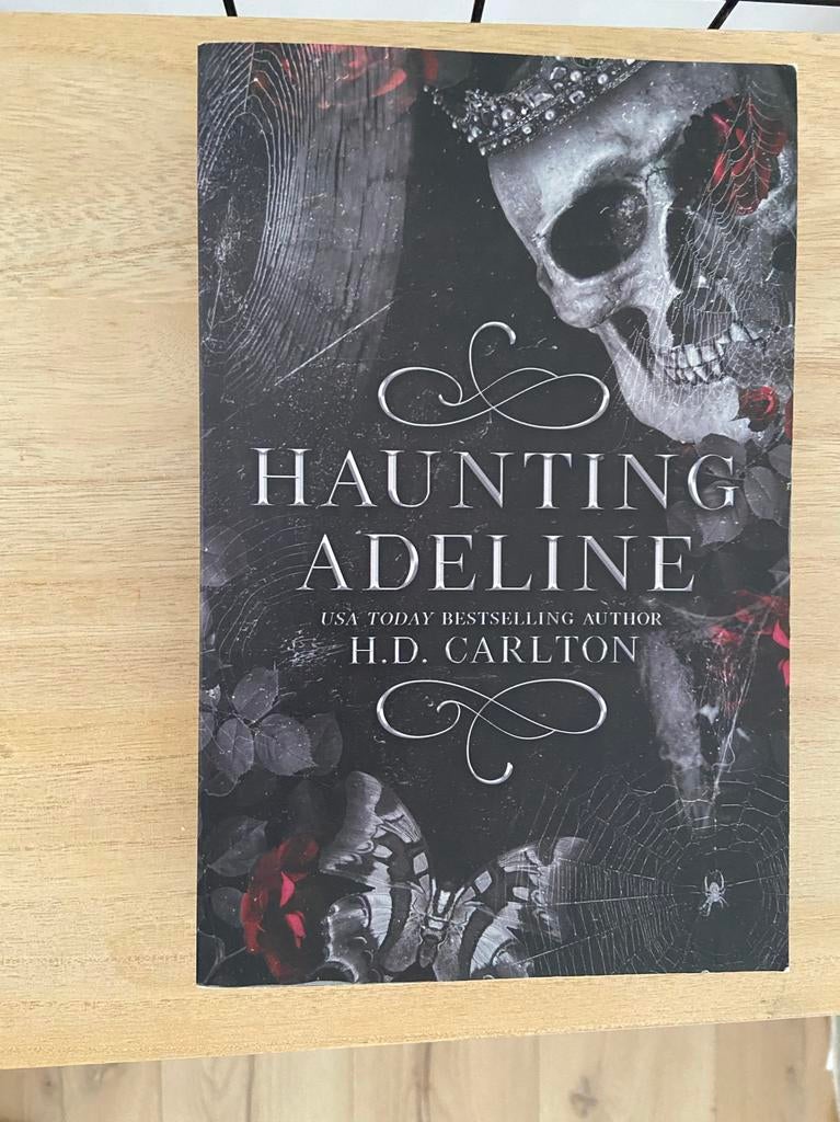 Haunting Adeline - H.D. Carlton, Boeken, Romans, Ophalen of Verzenden, Zo goed als nieuw, Amerika