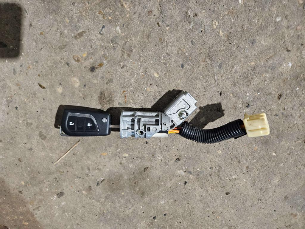 CONTACTSLOT PEUGEOT 107, CITROËN C1,  TOYOTA aygo, Niet ingevuld, Gebruikt, Citroën, Niet ingevuld