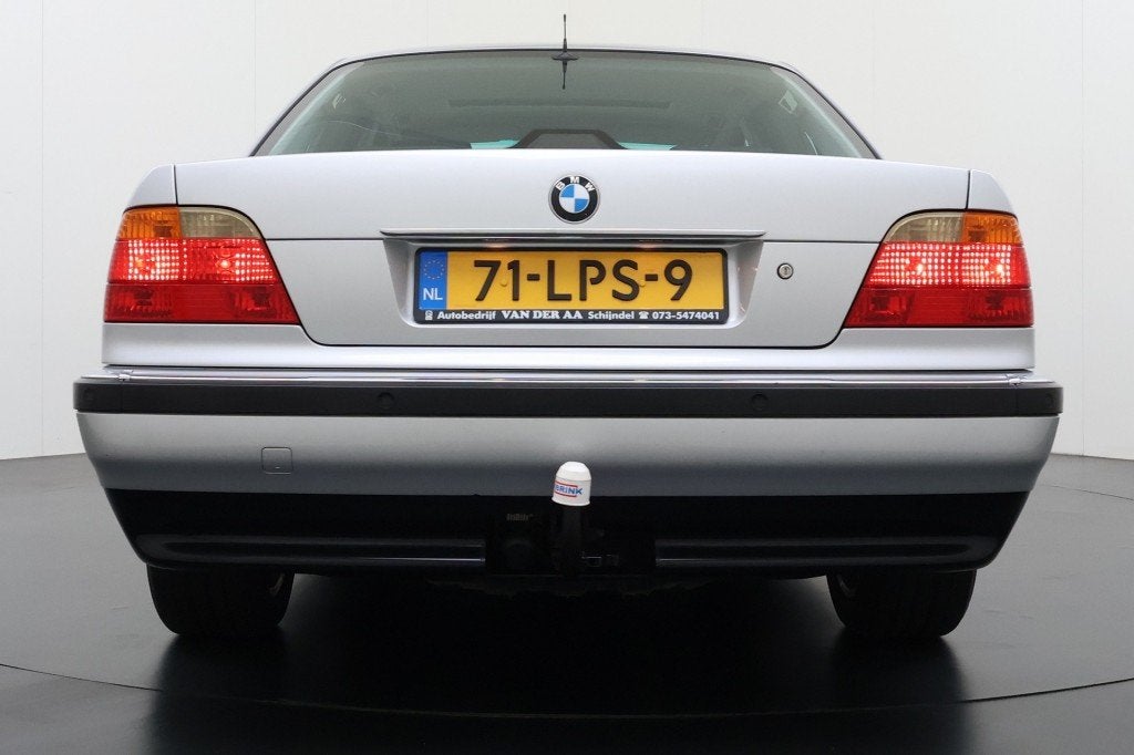 Bmw 7-SERIE 735I EXEC.HIGH-LINE v8 Automaat 175Kw Youngtimer, foto 4