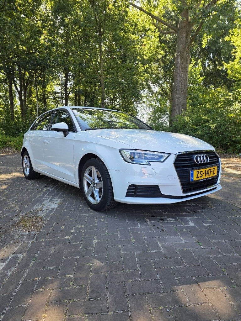 Audi A3 1.0 Tfsi 116pk 2019 Wit, Auto's, Voorwielaandrijving, Stof, 1165 kg, Wit