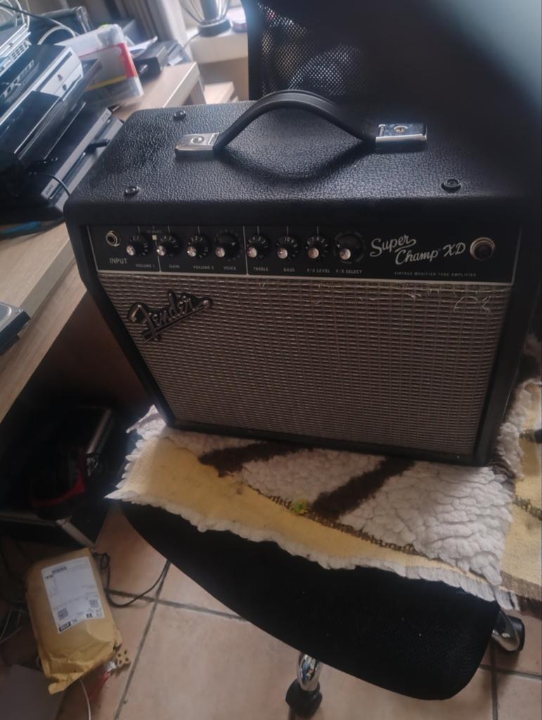 Fender Super Champ XD buizenversterker, Muziek en Instrumenten, Versterkers | Bas en Gitaar, Gebruikt, Gitaar, Minder dan 50 watt