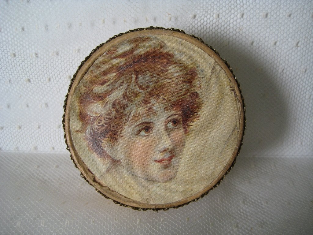 OUD POEDER DOOSJE, Ophalen of Verzenden