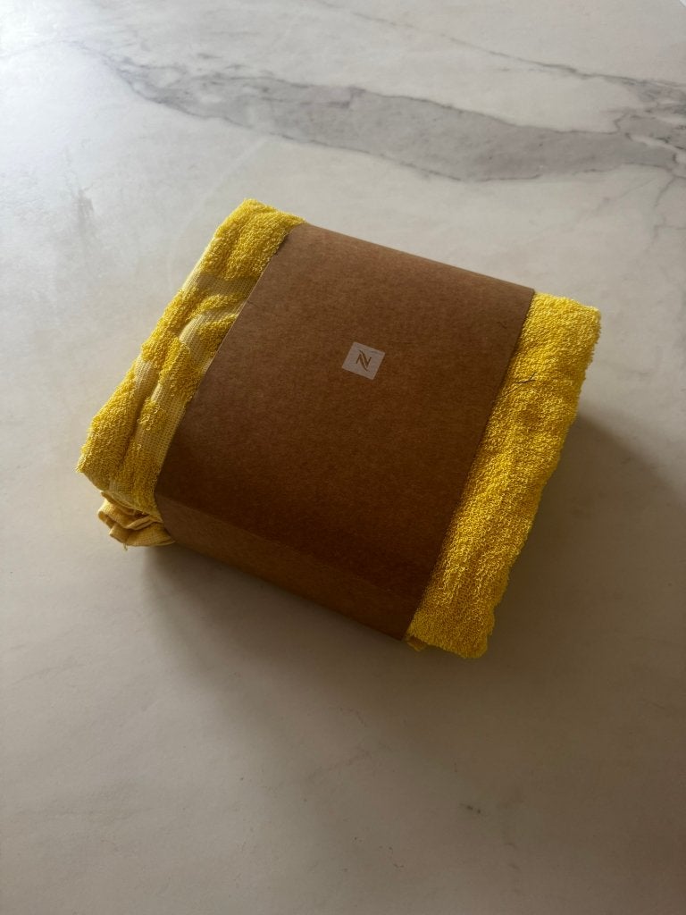 Nespresso Beach Towel Yuzu - Limited edition, Overige merken, Nieuw, Ophalen of Verzenden, Badlaken