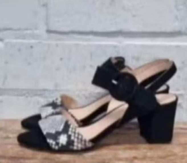 GOSH - Prachtige leren sandalen maat 41 - Nieuw €99,95, Kleding | Dames, GOSH, Zwart, Nieuw, X