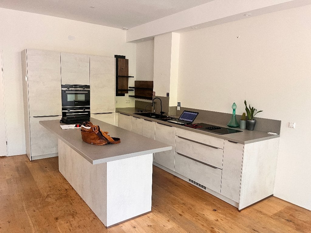 Complete grote keuken (b.j. 2020), Ophalen, Gebruikt, Hoekkeuken, Met kookeiland