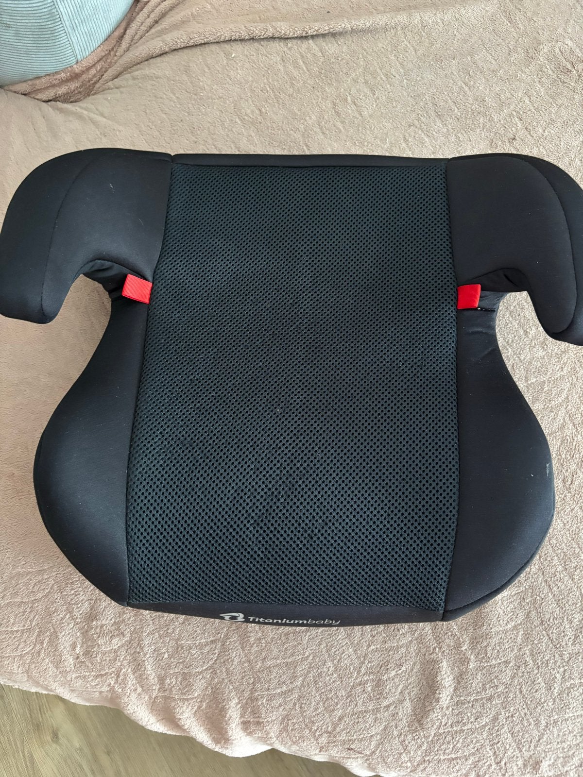 Titaniumbaby Tano Isofix zitverhoger 22-36 kg, Kinderen en Baby's, Autostoeltjes, 22 t/m 36 kg, Zo goed als nieuw, Isofix, Ophalen