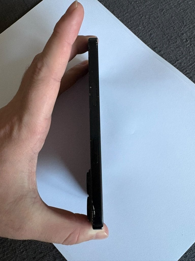 Foto 4 van iPhone 16 128 GB zwart – batterijconditie 88% TE KOOP