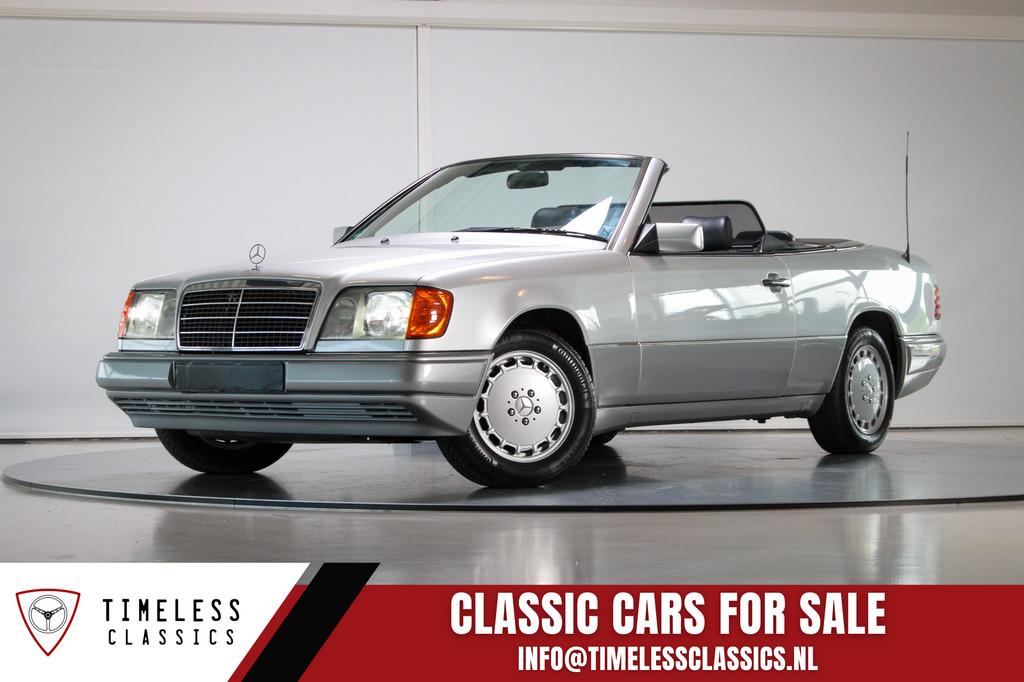 1994 Mercedes-Benz W124 E200 Cabriolet | 3 Eigenaren, Auto's, Automaat, 1998 cc, Zwart, Cabriolet